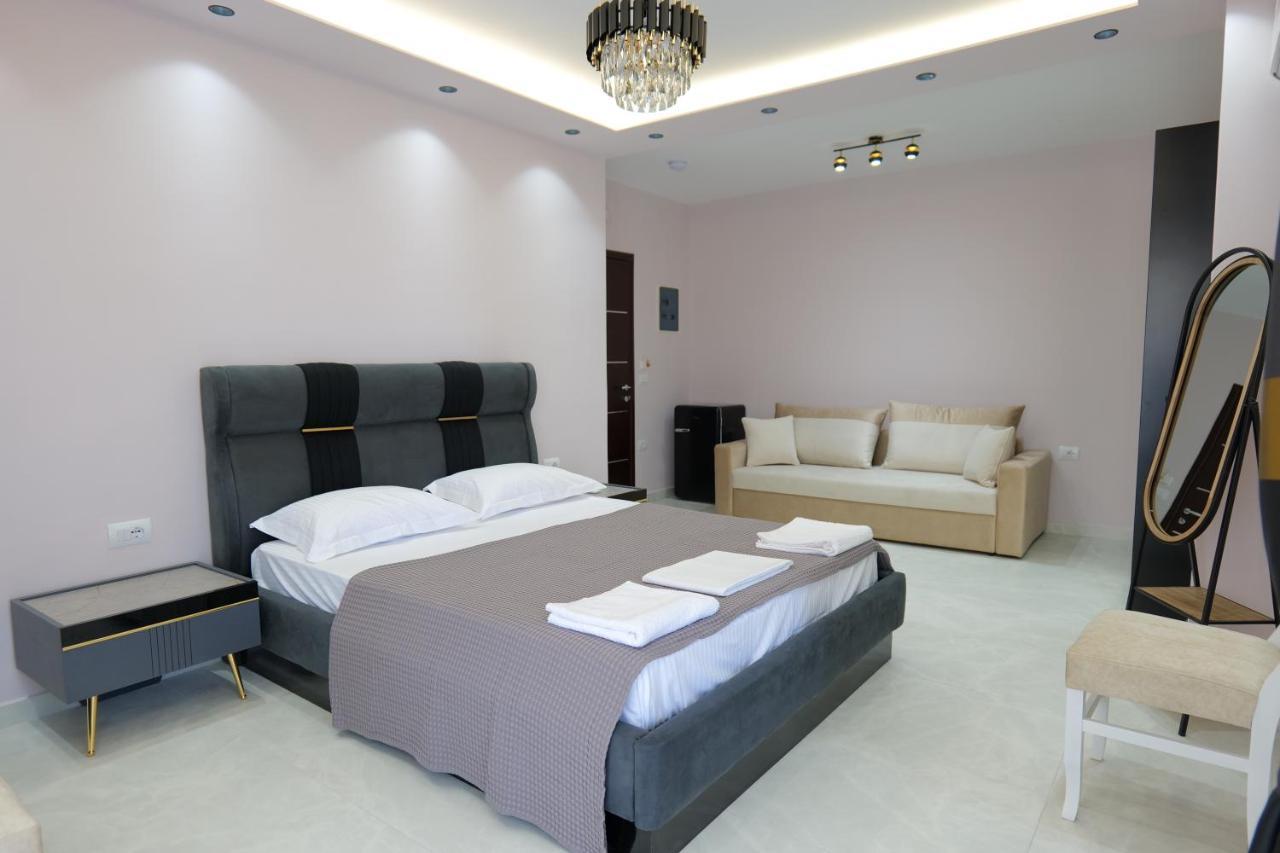 Saranda Luxury Apartments エクステリア 写真