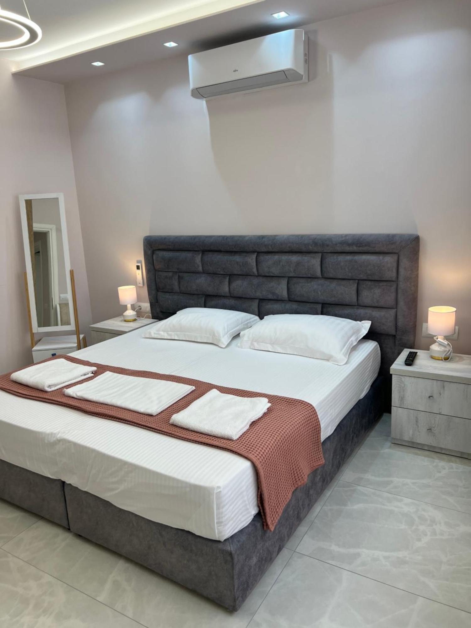 Saranda Luxury Apartments エクステリア 写真