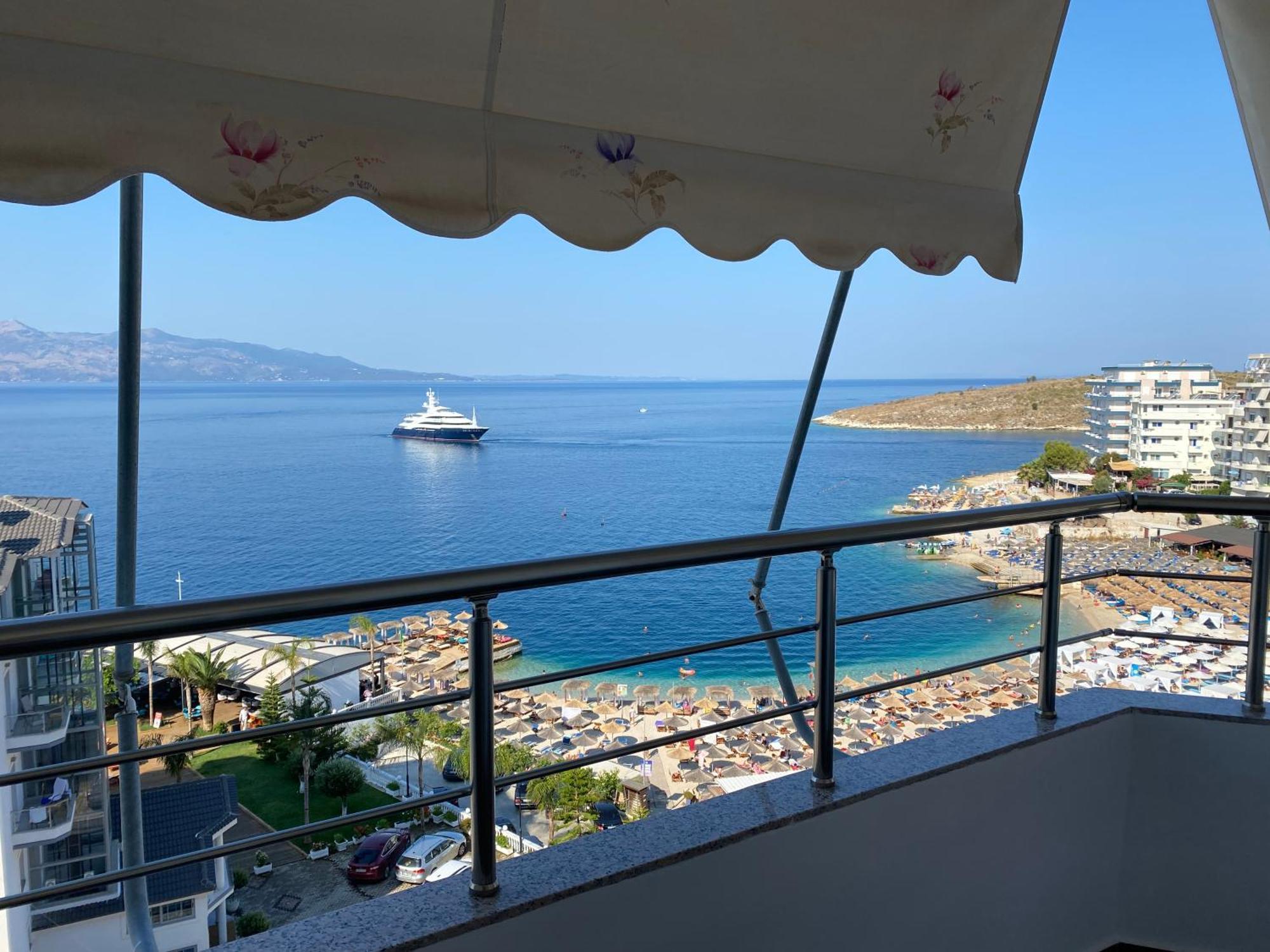Saranda Luxury Apartments エクステリア 写真
