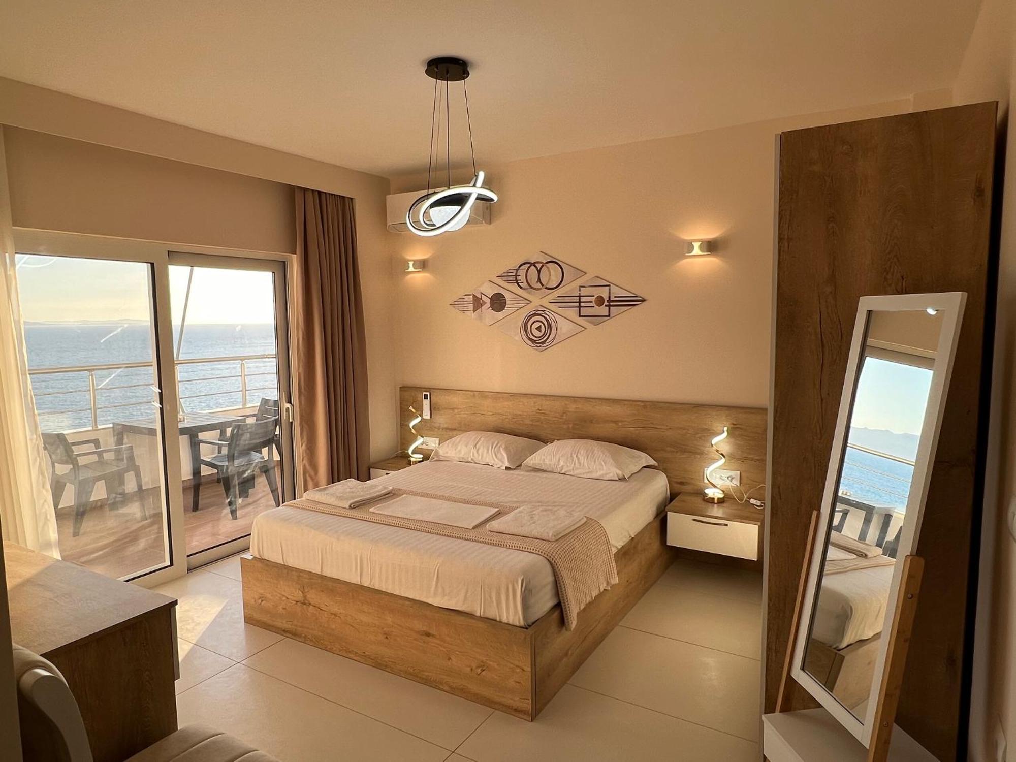 Saranda Luxury Apartments エクステリア 写真